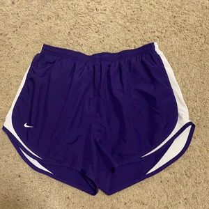 XL Women’s Nike Temp Short